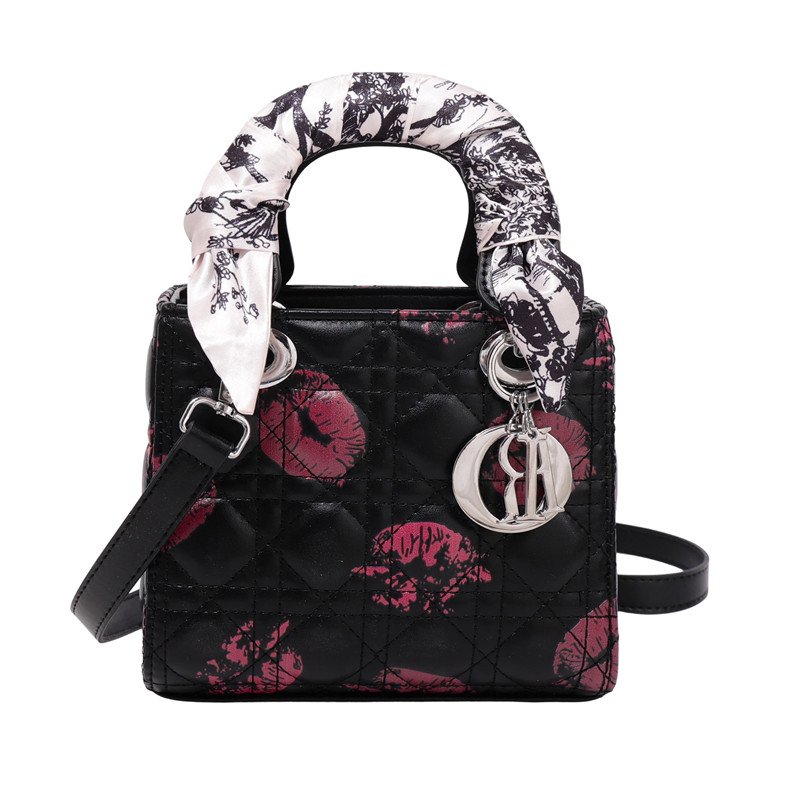 Unique Leather Work - 세련된 빈티지 스타일의 고급스러운 가죽 숄더백,